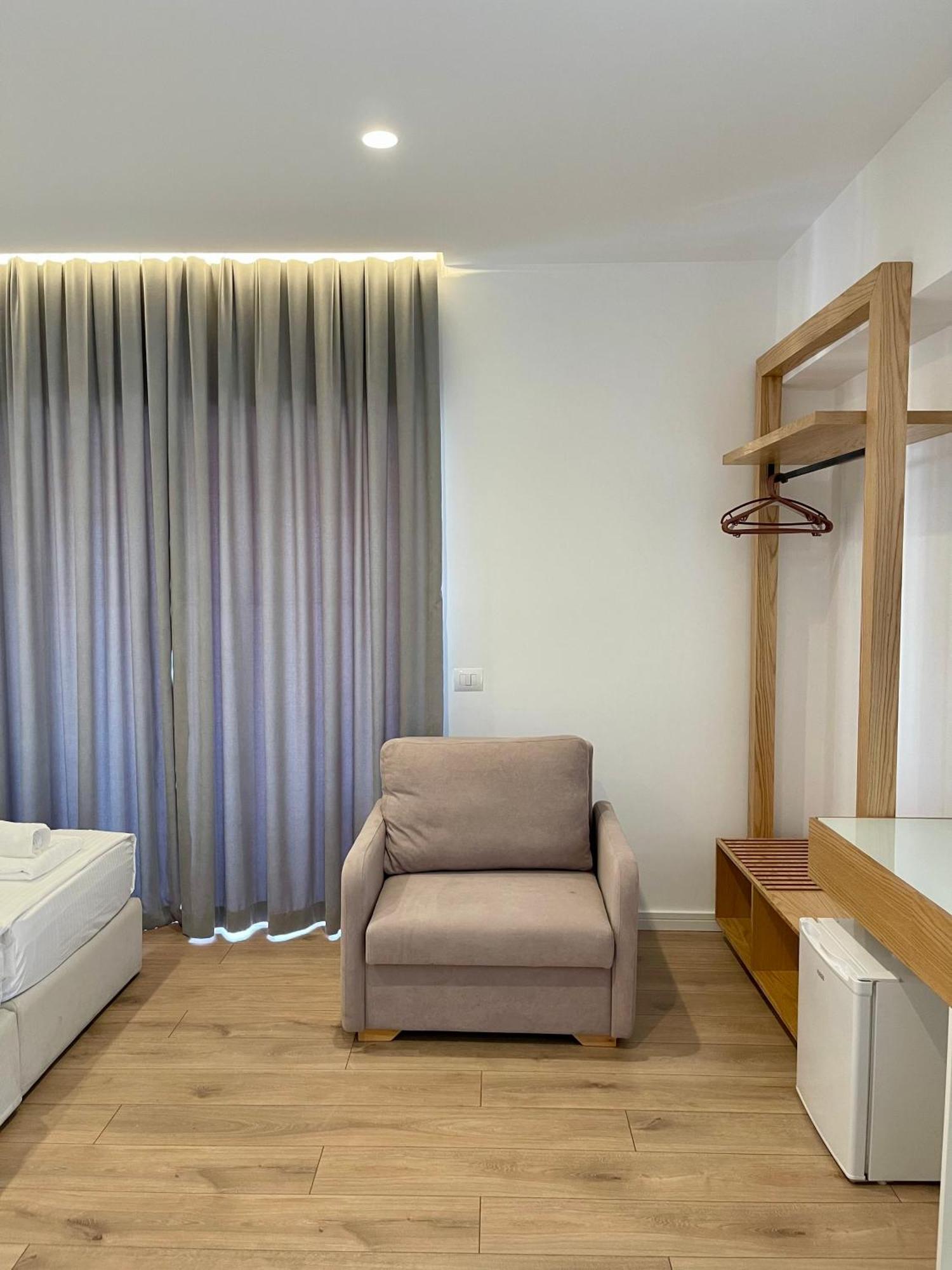 Hotel Aulona Sarandë Exterior foto